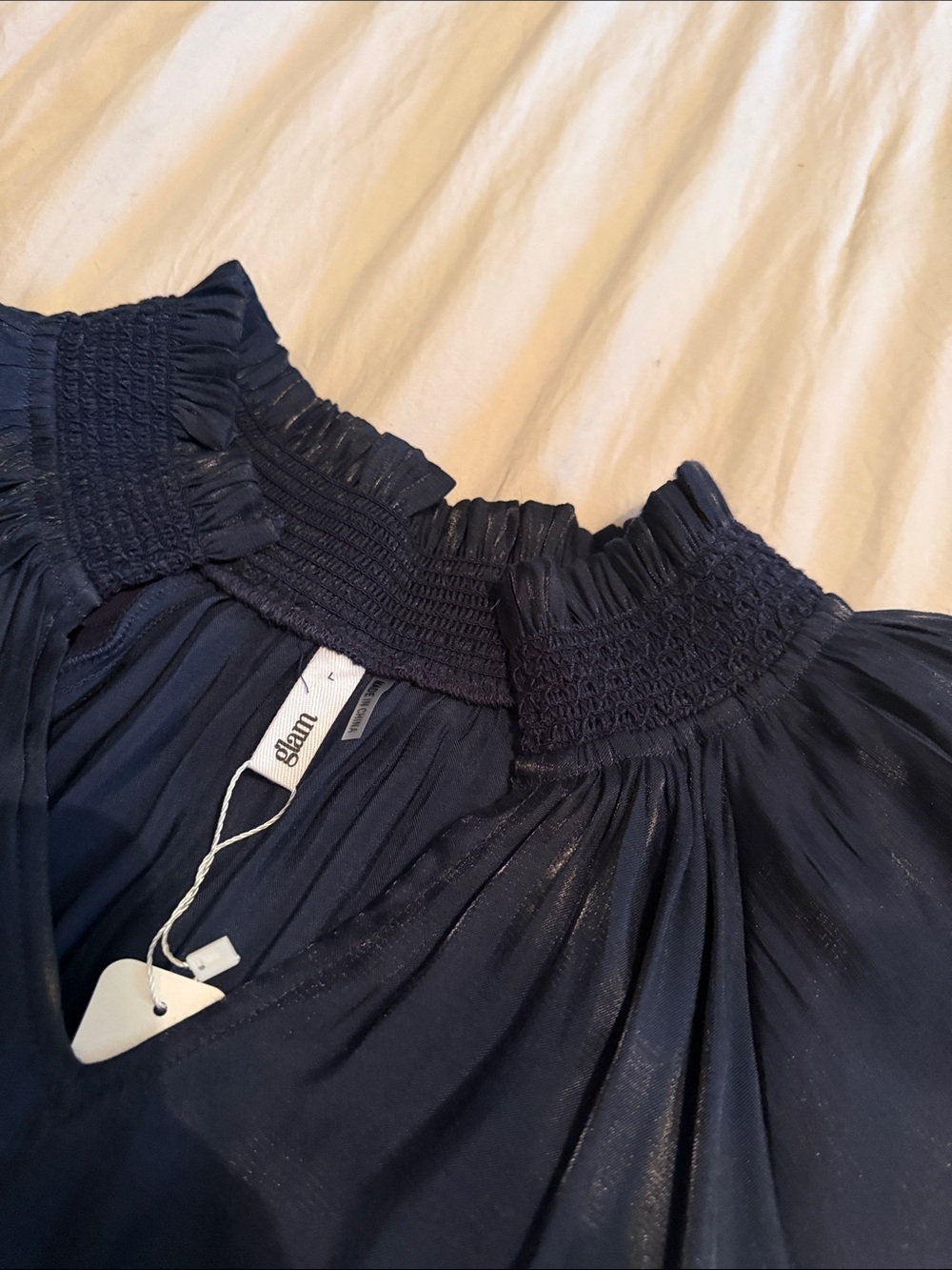 glam Navy V-Neck Puff Sleeve Blouse NWT - Picture 3 of 4